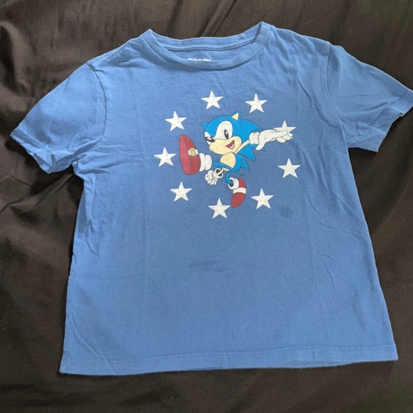 OLD NAVY KID BOY SONIC THE HEDGEHOG SHORT SLEEVE GRAPHIC TSHIRT - Picture 1 of 4